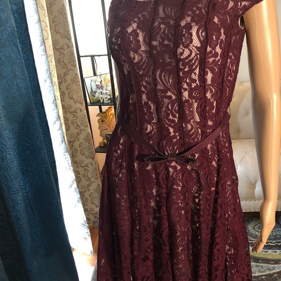 Dress - Picture 4 of 4